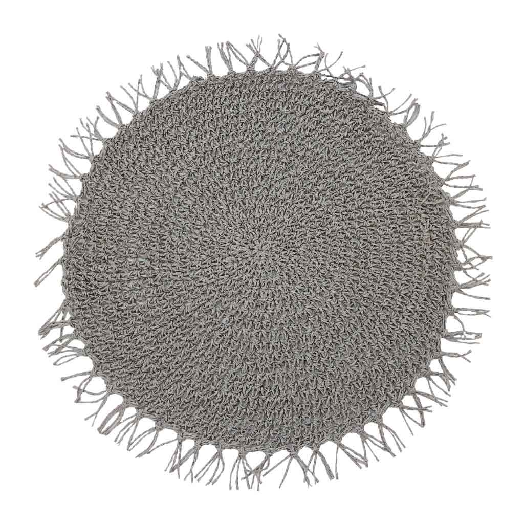 Individual redondo gris de papel trenzado