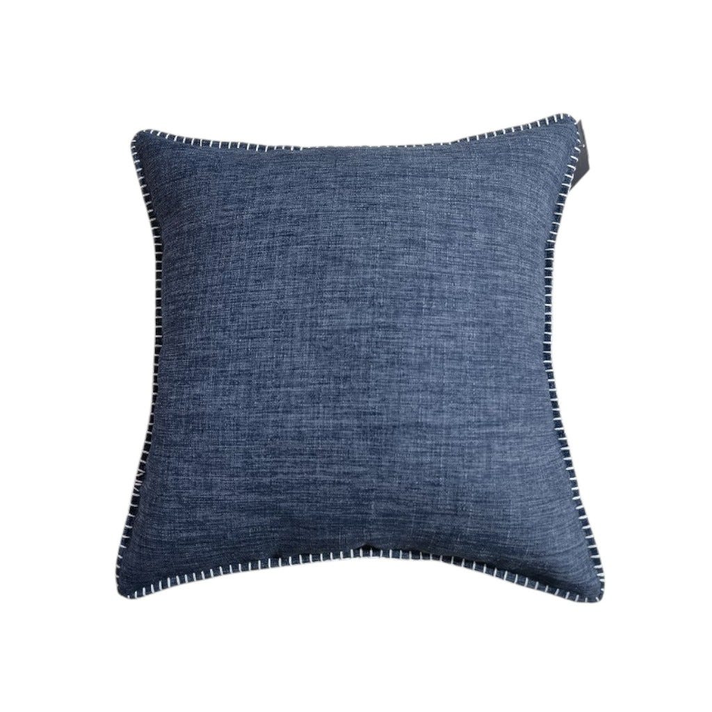 Cojín Azul Con Borde Tejido 50X50Cm