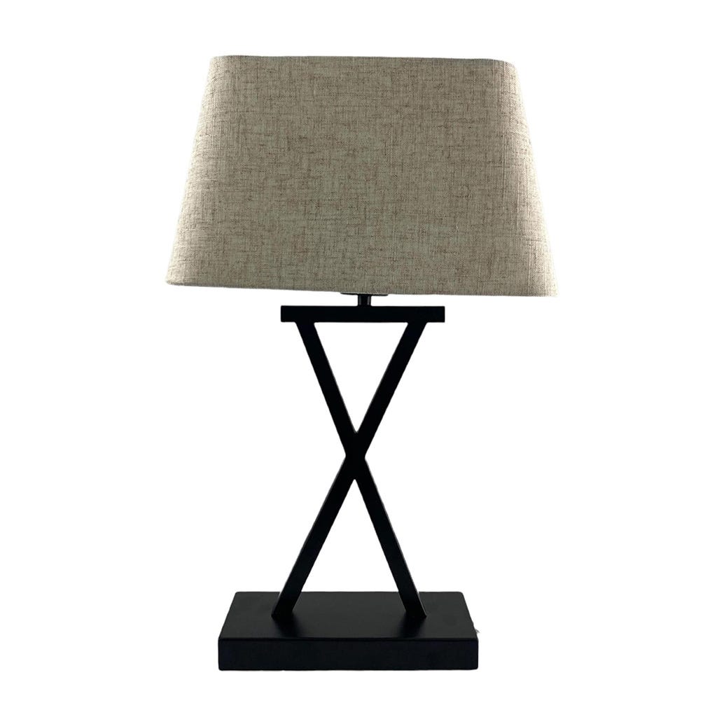Lámpara De Mesa Con Base Negra 32x19.5x51cm